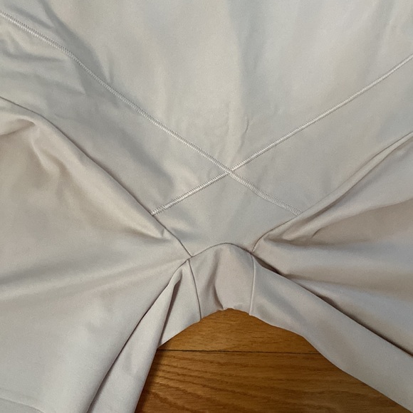 MiracleSuit “Tummy Tuck” High Waist Long Leg Shaper - Picture 6 of 9